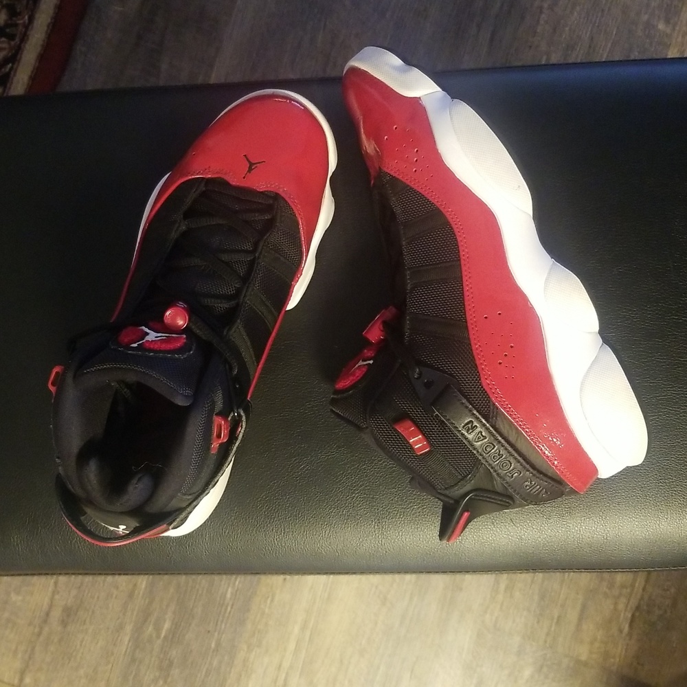 Jordan 9.5 women's 8 Mens Red/Black/White 6 Rings Excellent Condition